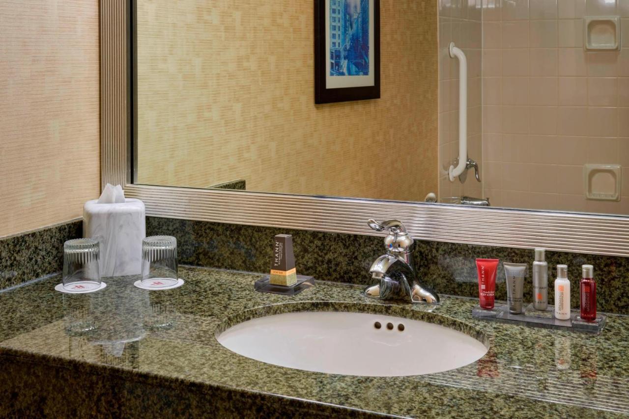 Milwaukee Marriott West Hotel Waukesha Luaran gambar